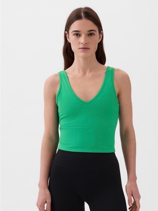 GAP Tops - GapFit Studio Rib V-Neck Brami
